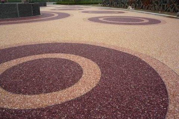 陶瓷彩砂顆粒材料做路面地坪實用嗎？